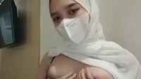 Cewe Hijab Lagi Sange